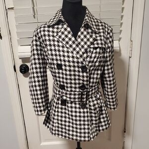 Signature By Larry Levine Black and White Houndstooth Pea Coat